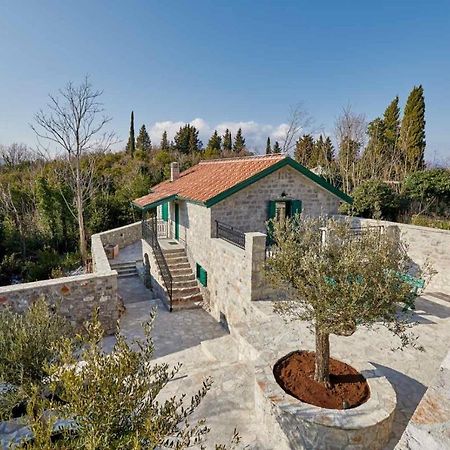Chateau Du Soleil Villas Tivat Buitenkant foto