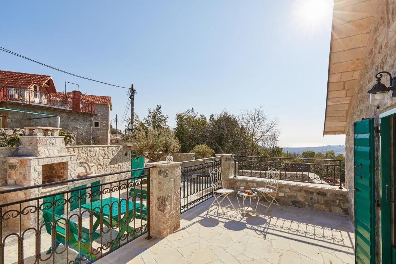 Chateau Du Soleil Villas Tivat Buitenkant foto